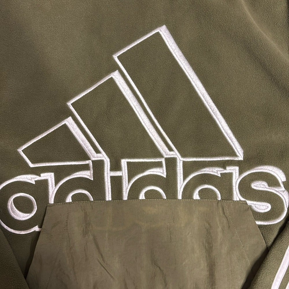 Adidas green sweater with a hoodie pocket. - Picture 2 of 4